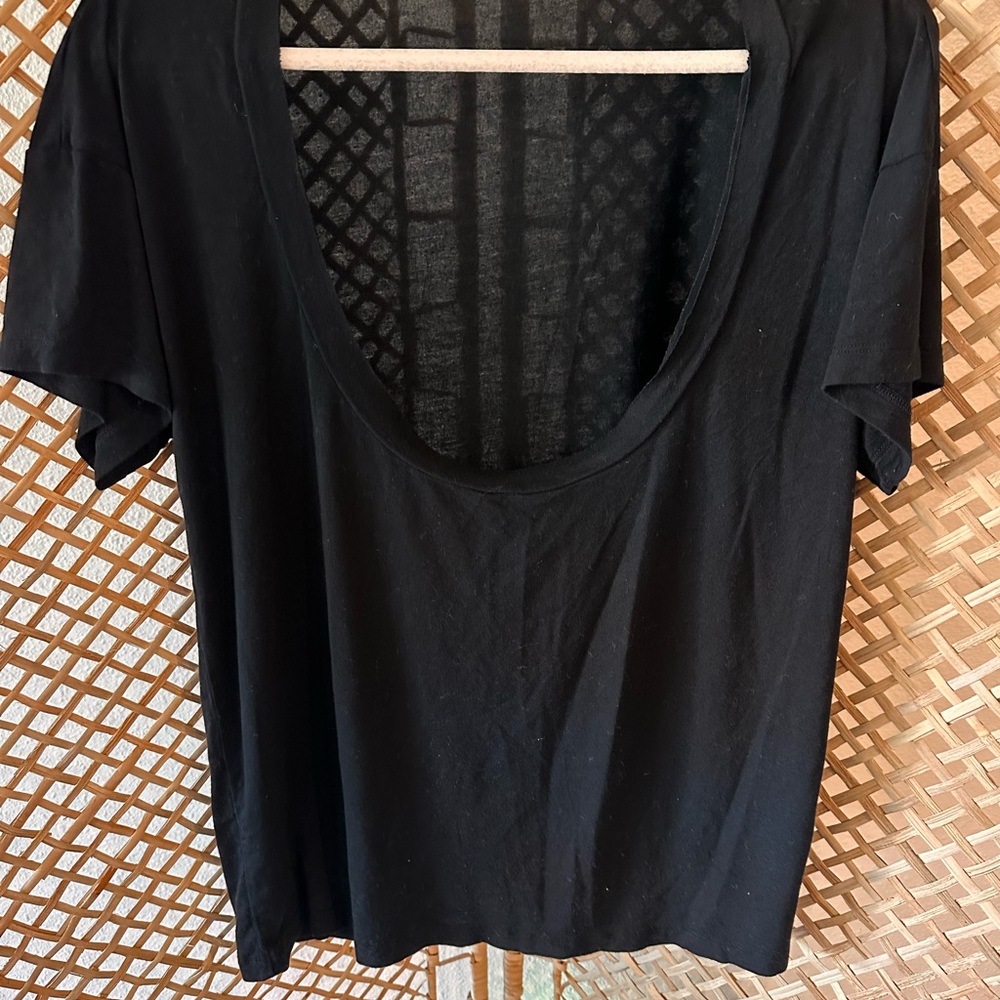 Tobi Black Short Sleeve T-Shirt